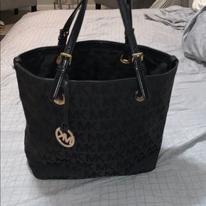 Micheal kors shoulder bag